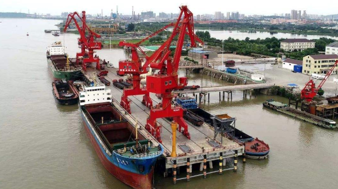 清镇概述露天料场港口封闭问题的实行方法